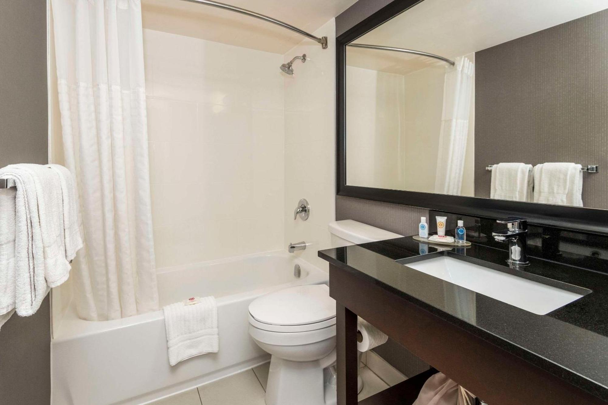 Comfort Inn Drummondville Eksteriør bilde