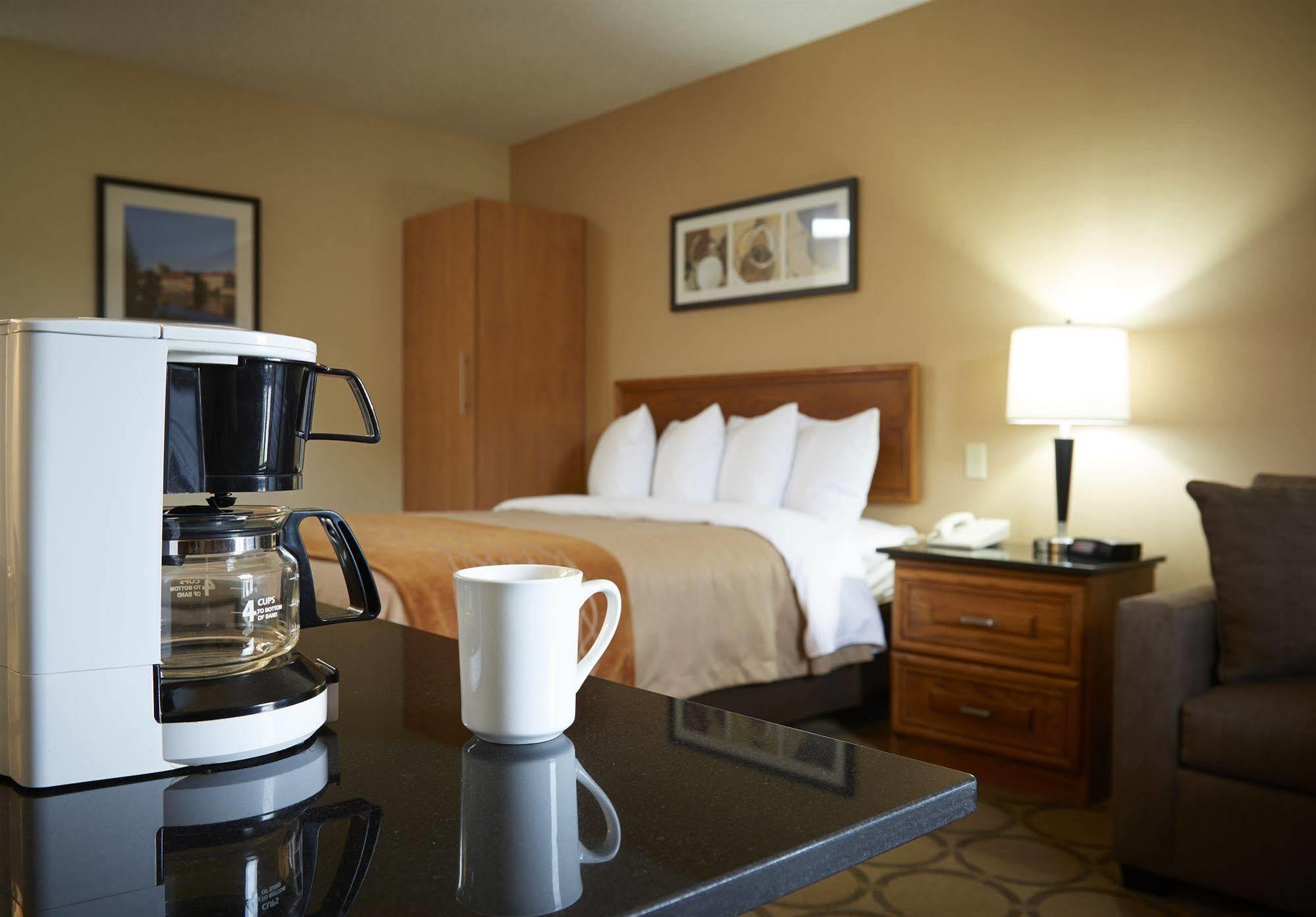 Comfort Inn Drummondville Eksteriør bilde